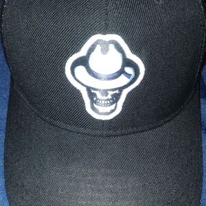 BRANDED BILLS Black Skull Snapback Trucker Mesh Back Adjustable Band